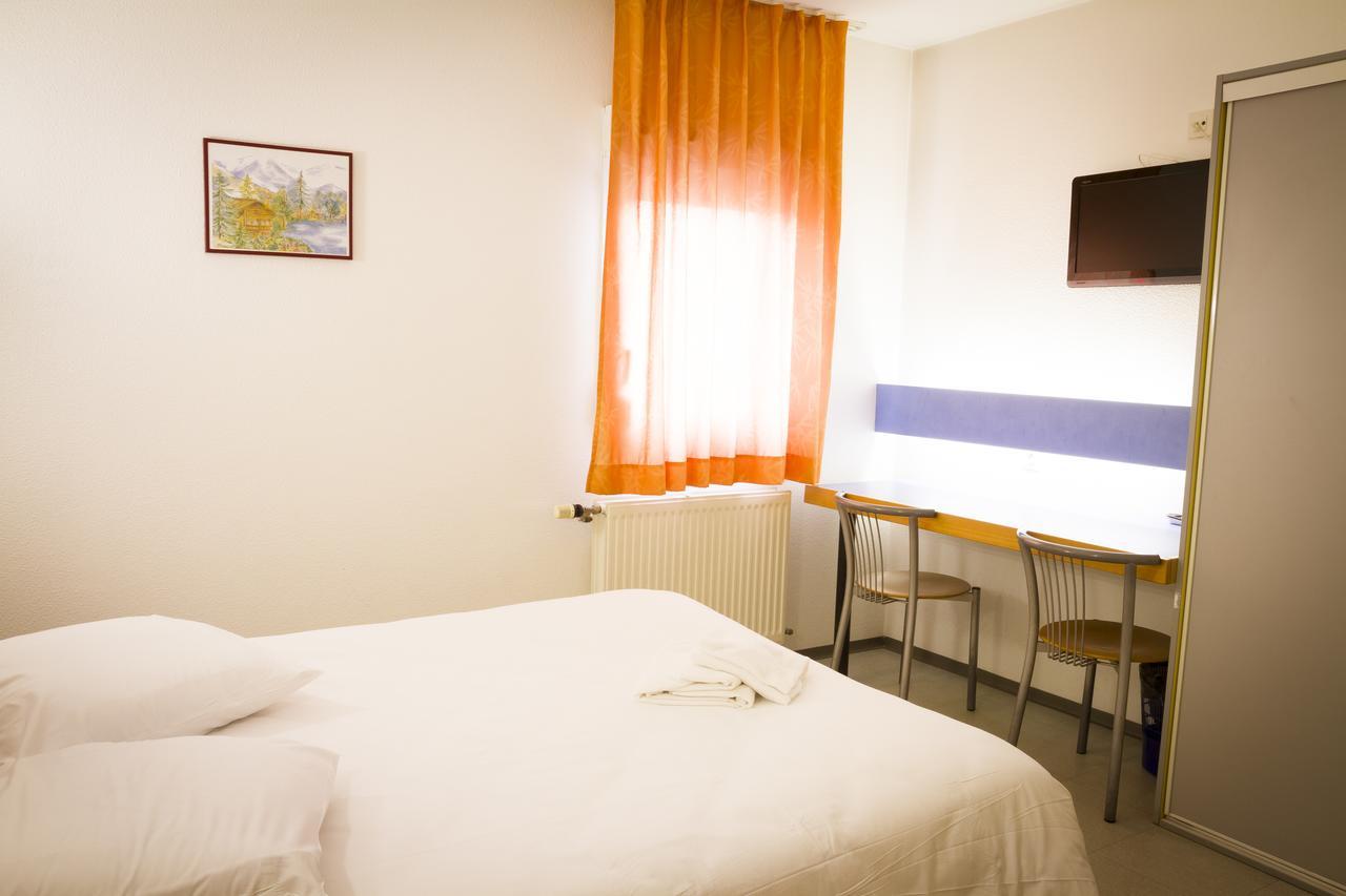 Hotel Vallee Bleue Montalieu-Vercieu Exteriör bild