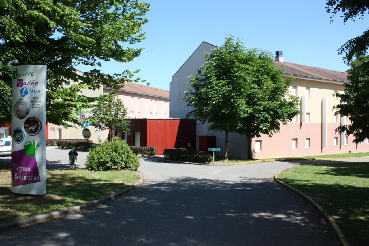 Hotel Vallee Bleue Montalieu-Vercieu Exteriör bild